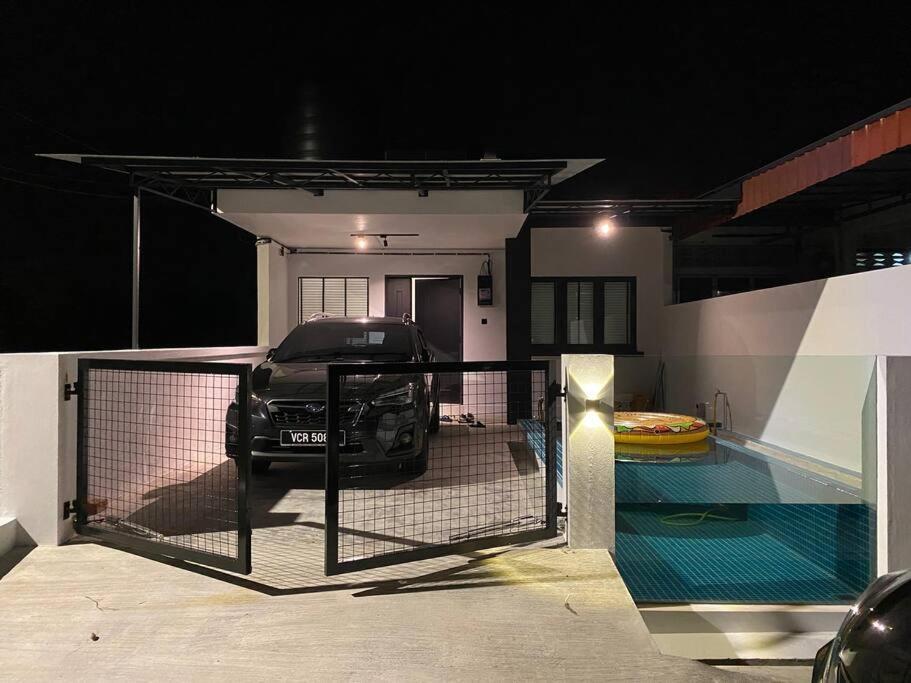 Zen Retreat Glass Pool Villa Taiping Exteriör bild